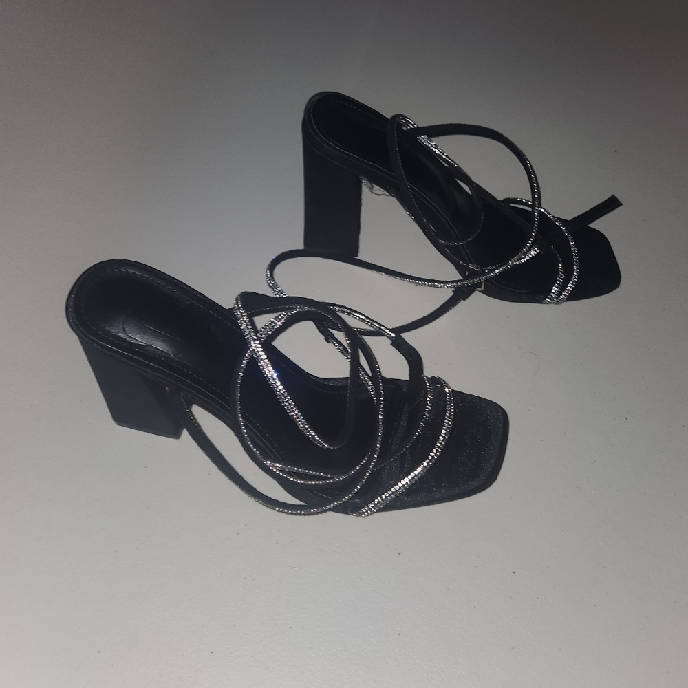 Chic Black and Silver Strappy Heels Size 10.